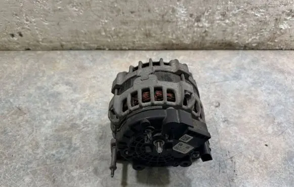 Volkswagen Beetle A5 Generator/alternator 03L903023K 20163R0 F000BL080008S