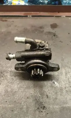 Toyota Land Cruiser (J120) Power steering pump