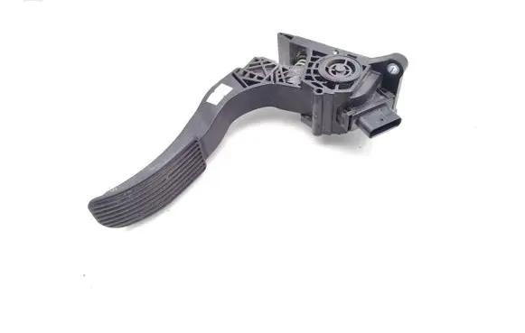 Mercedes-Benz Vito Viano W447 Accelerator throttle pedal A9073010200 0280755359