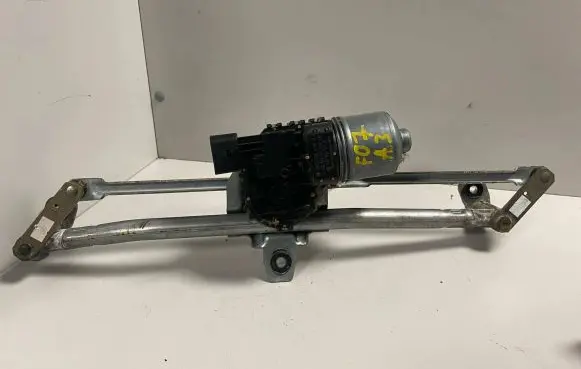 Audi A3 S3 8L Front wiper linkage and motor 1J1955113B 0390241502 1J0955325A