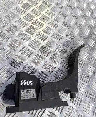 Volkswagen Golf IV Accelerator throttle pedal 1J1721503K