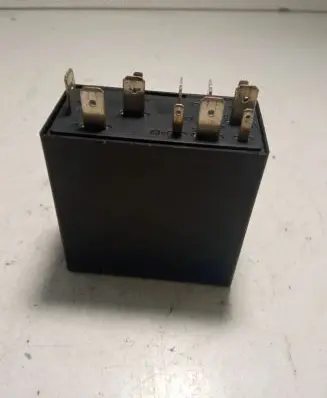 Volkswagen Golf IV Other relay 4B0955531A A180899 72WA401