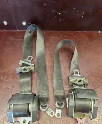 Front seatbelt