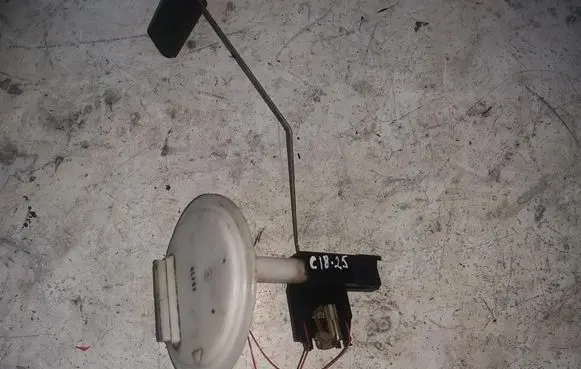 Volvo XC90 Fuel pressure sensor 