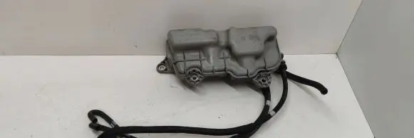 Vacuum air tank