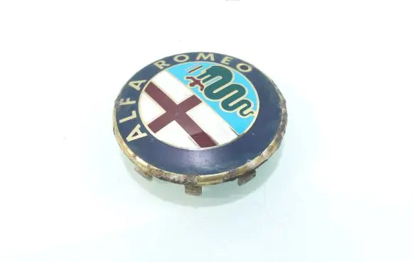 Alfa Romeo Giulietta Original wheel cap D418