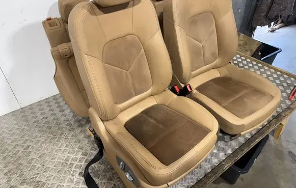 Porsche Macan (95B) Interior set 