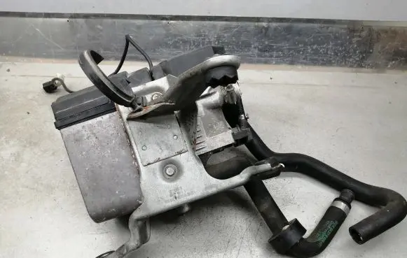 BMW X5 E53 Auxiliary pre-heater (Webasto) 8380998 64128380998