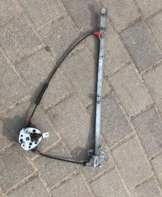Volkswagen Transporter - Caravelle T4 Front door manual window regulator 701837501