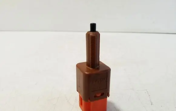Nissan X-Trail T32 Clutch pedal sensor 