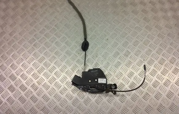 Renault Captur Front door lock 805017927R