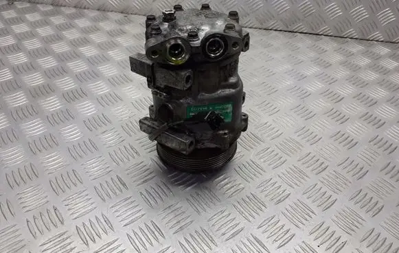 Ford C-MAX I Air conditioning (A/C) compressor (pump) 3M5H-19D629-GC