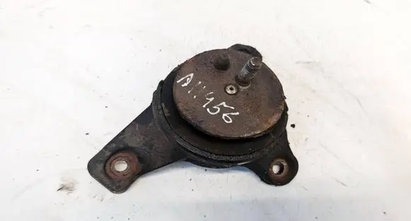 Subaru B9 Tribeca Engine mount bracket
