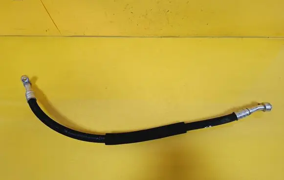 Volkswagen New Beetle Air conditioning (A/C) pipe/hose 1C0820721E