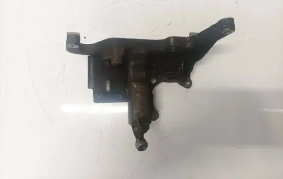 Ford C-MAX II Engine mounting bracket av6q9b470bb av6q-9b470-bb