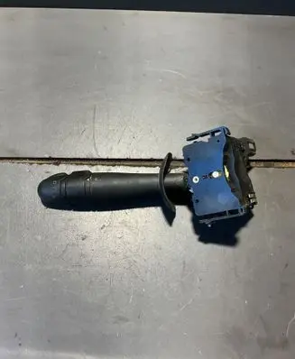 Opel Vivaro Wiper control stalk 91167047C 8200070265