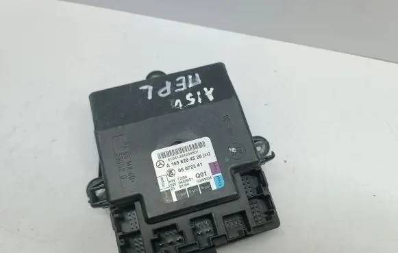 Mercedes-Benz A W169 Door control unit/module A1698204526 05072341