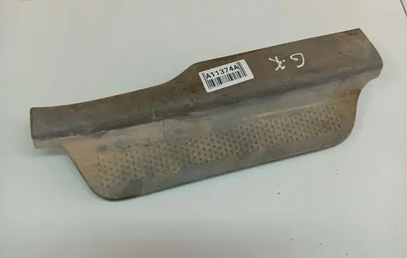 Mazda 323 F Rear sill trim cover B25D68740