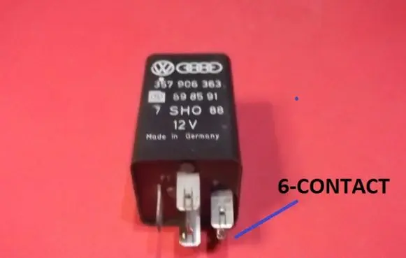Volkswagen PASSAT B4 Fuel pump relay 357906363 898591