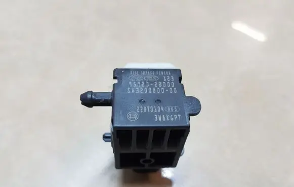 Nissan X-Trail T30 Airbag deployment crash/impact sensor 9592028000