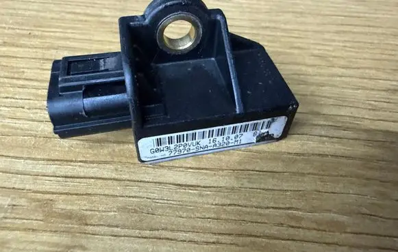 Honda Civic Airbag deployment crash/impact sensor 77970SNAA320M1