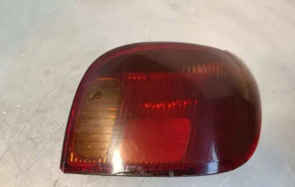 Toyota Yaris Rear/tail lights