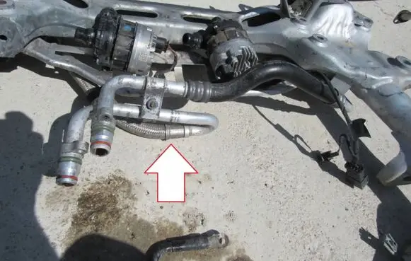 Mercedes-Benz AMG GT R190 C190 Vacuum line/pipe/hose A1902700000