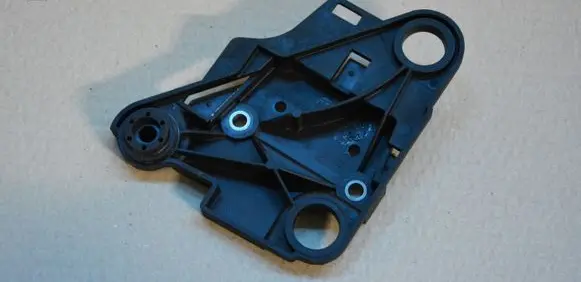 Volkswagen Golf VII ABS pump bracket 5Q0614235