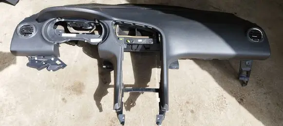 Peugeot 5008 Dashboard 9685506177