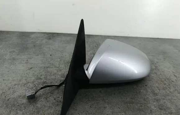 Nissan Primera Front door electric wing mirror 96302AU422
