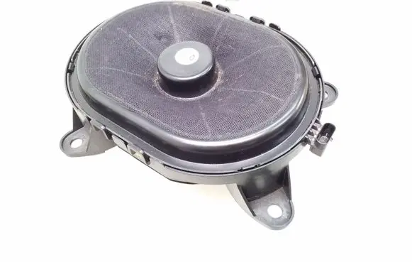 Land Rover Defender Subwoofer speaker K8B218808AC