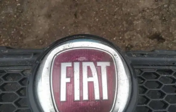 Fiat Doblo Manufacturer badge logo/emblem 