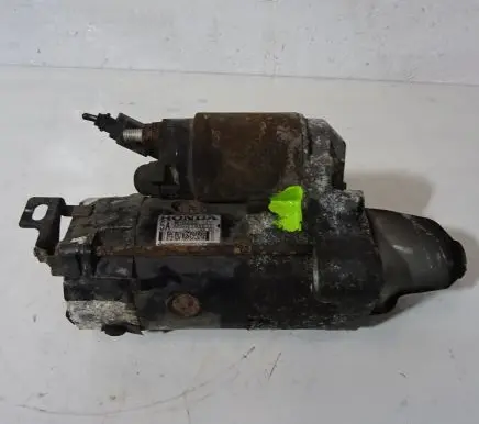 Honda CR-V Starter motor MHG025