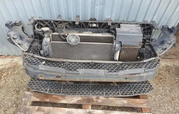 KIA Sportage Radiator support slam panel