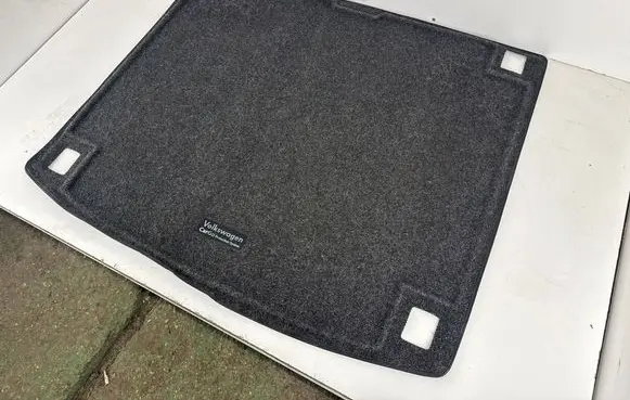 Volkswagen Touareg II Trunk/boot mat liner 7P0061166 7P00611664