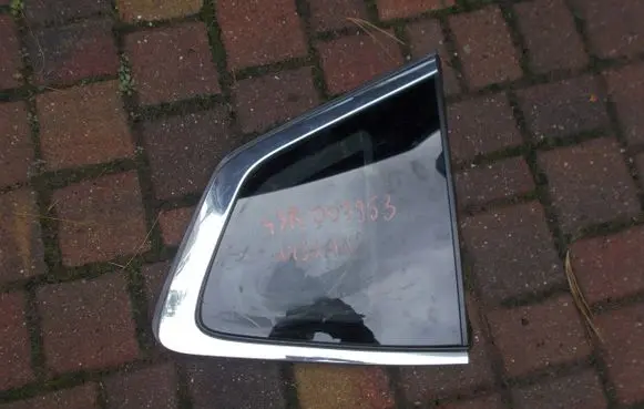 Nissan X-Trail T32 Rear side window plp