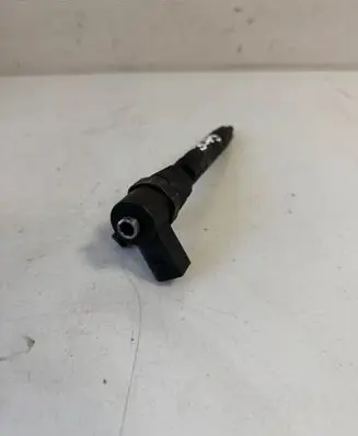 Mercedes-Benz C W203 Fuel injector 0445110011