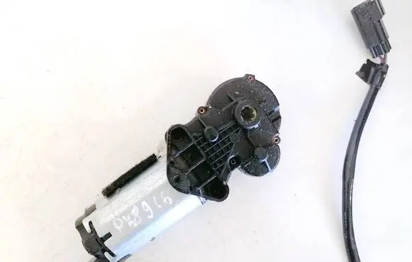 Ford Mondeo MK IV Seat adjustment motor 821481434 82148143-4
