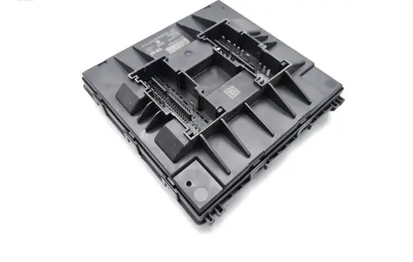 Volkswagen Touareg I Central body control module 6R0937087R A2C87425600