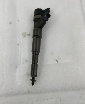 BMW 5 E39 Fuel injector 0445110048 7785985