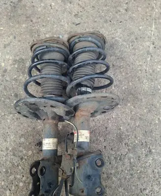 Toyota Avensis T270 Front shock absorber/damper 4851005371 4852005371 10367883