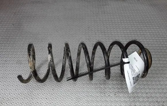Volkswagen Golf III Rear coil spring