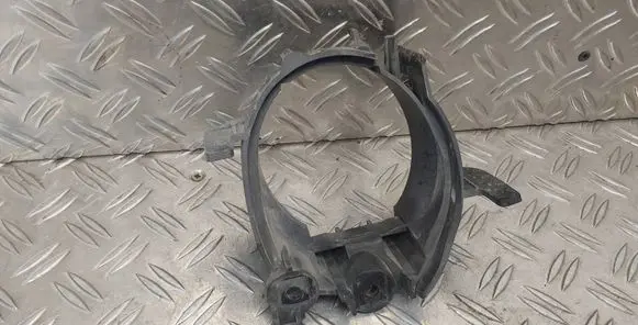Toyota Urban Cruiser (XP110) Fog light bracket 8148152280