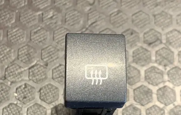 KIA Sorento Windscreen/window heater switch 202002962
