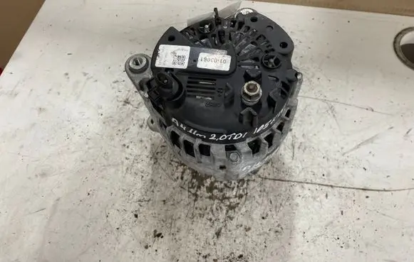 Audi A4 S4 B8 8K Generator/alternator 190313 P0673685 0103061