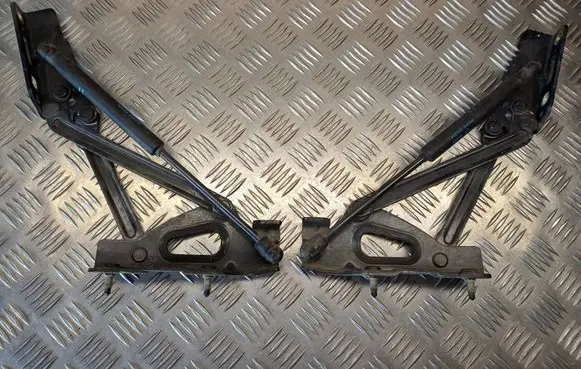 Peugeot 407 Tailgate/trunk/boot hinge 9656592980