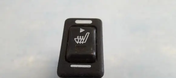 Nissan Almera N16 Seat heating switch