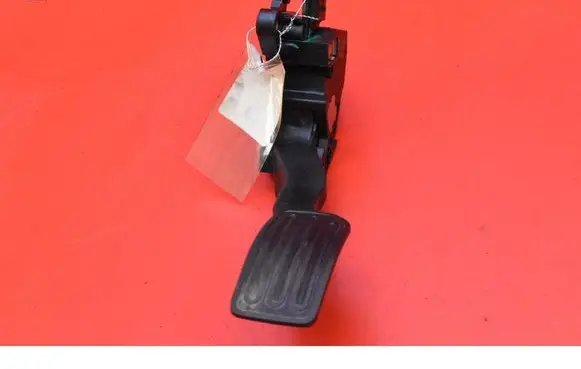 Nissan Micra Accelerator throttle pedal 180021HM0A