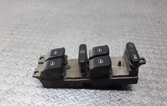 Skoda Octavia Mk1 (1U) Electric window control switch 1J4959857A