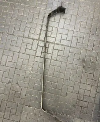 Toyota RAV 4 (XA20) Fuel tank mounting bracket 